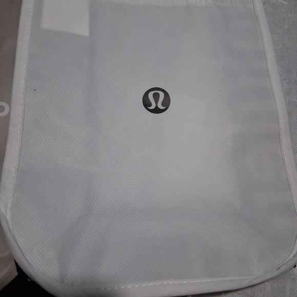 lululemon athletica Red, Beige, and White Tote Set - Picture 7 of 7